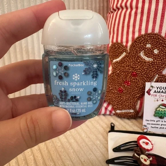 🎁Stuff the Bag🎁 Santa Claus Pouch + Holiday Bundle - Picture 3 of 5